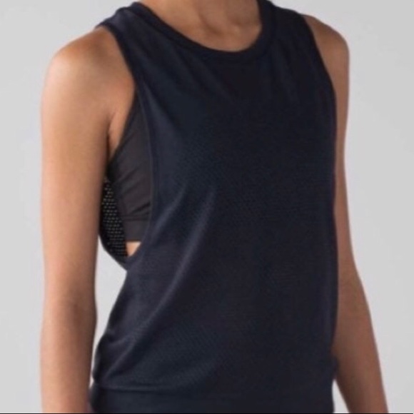 lululemon athletica Tops - Lululemon breeze by muscle tank